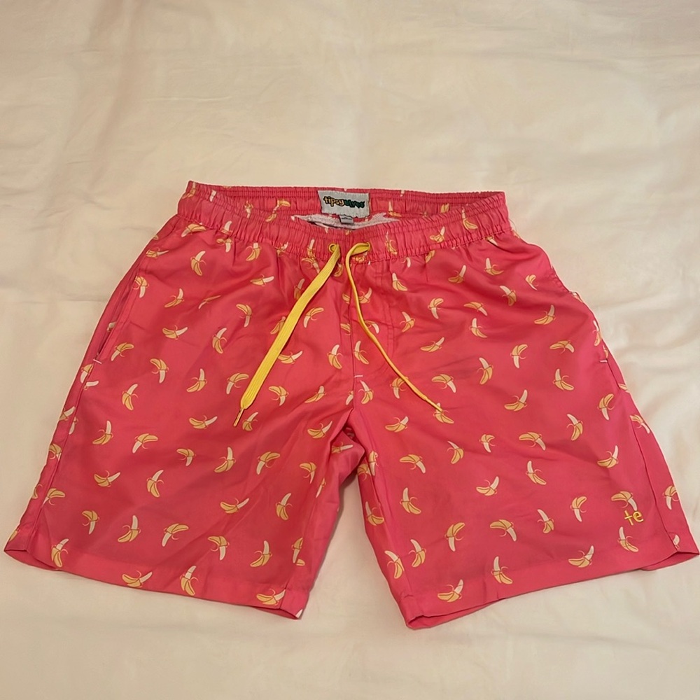 🍌 Tipsy Elves hot pink banana swim trunks, men’s medium